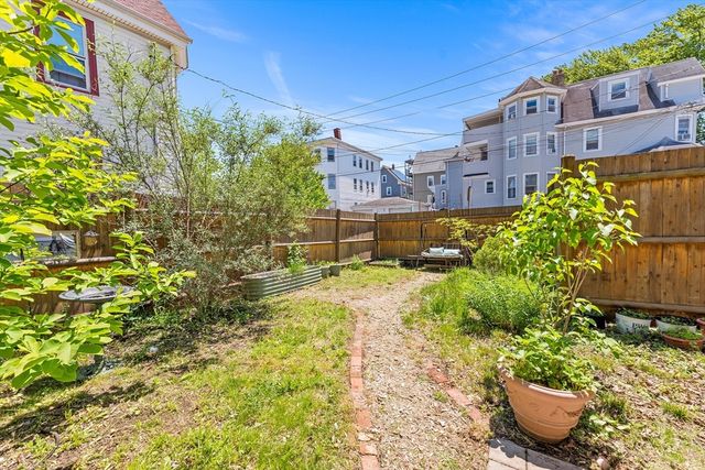 72 Winchester St, Medford, MA 02155
