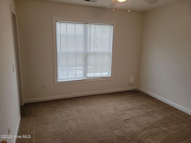 4145 Dudleys Grant Drive B, Winterville, NC 28590
