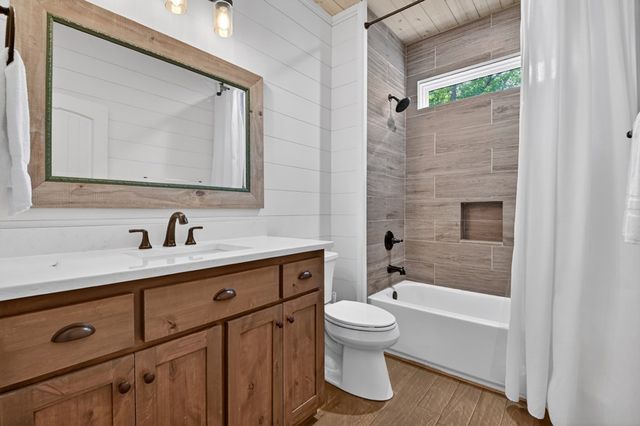 285 Pine Terrace Circle, Blue Ridge, GA 30513