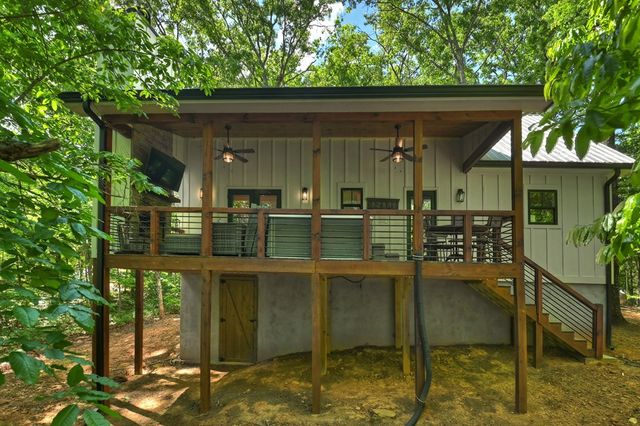285 Pine Terrace Circle, Blue Ridge, GA 30513