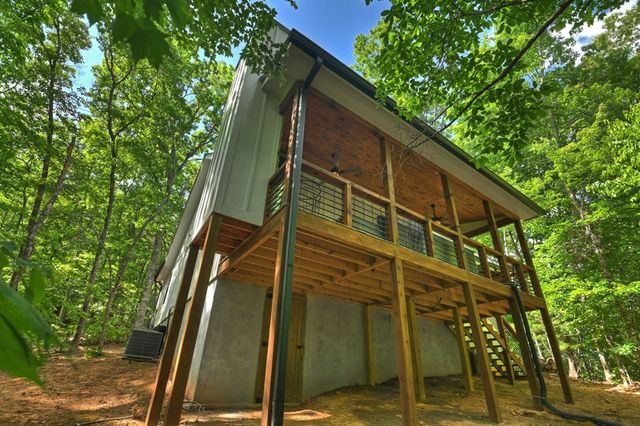285 Pine Terrace Circle, Blue Ridge, GA 30513