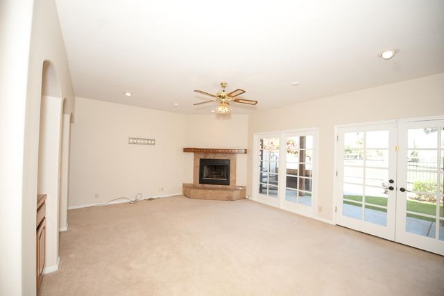 2322 S Rogers Circle 4, Mesa, AZ 85202