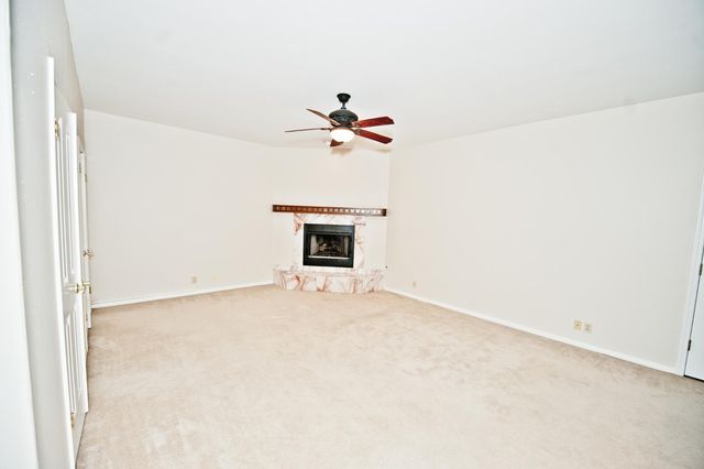 2322 S Rogers Circle 4, Mesa, AZ 85202