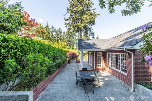 6681 NE Windermere Street, Seattle, WA 98115