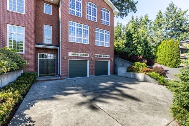6681 NE Windermere Street, Seattle, WA 98115