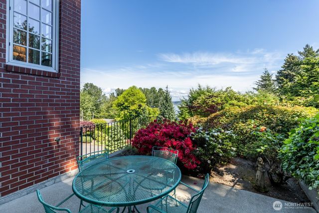 6681 NE Windermere Street, Seattle, WA 98115