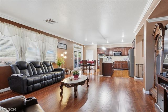 6120 Silken Saddle Street, North Las Vegas, NV 89031