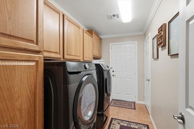 6120 Silken Saddle Street, North Las Vegas, NV 89031