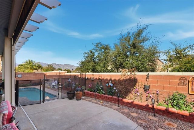 6120 Silken Saddle Street, North Las Vegas, NV 89031