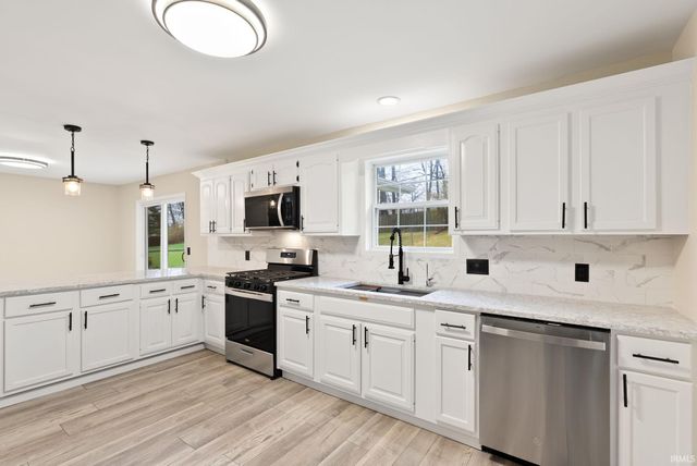 622 N Lincoln Street, Warsaw, IN 46580