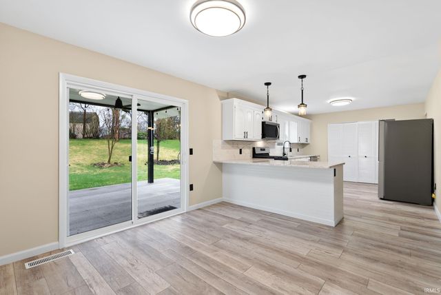 622 N Lincoln Street, Warsaw, IN 46580