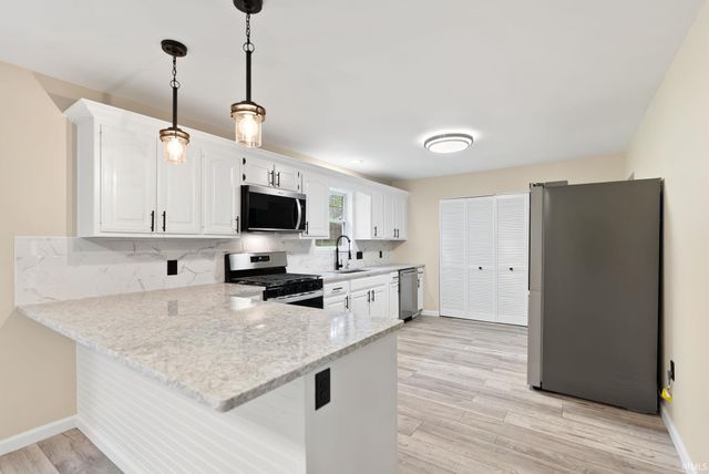 622 N Lincoln Street, Warsaw, IN 46580