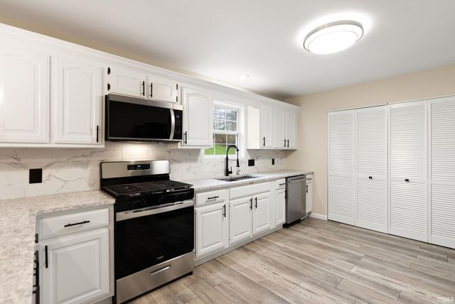 622 N Lincoln Street, Warsaw, IN 46580