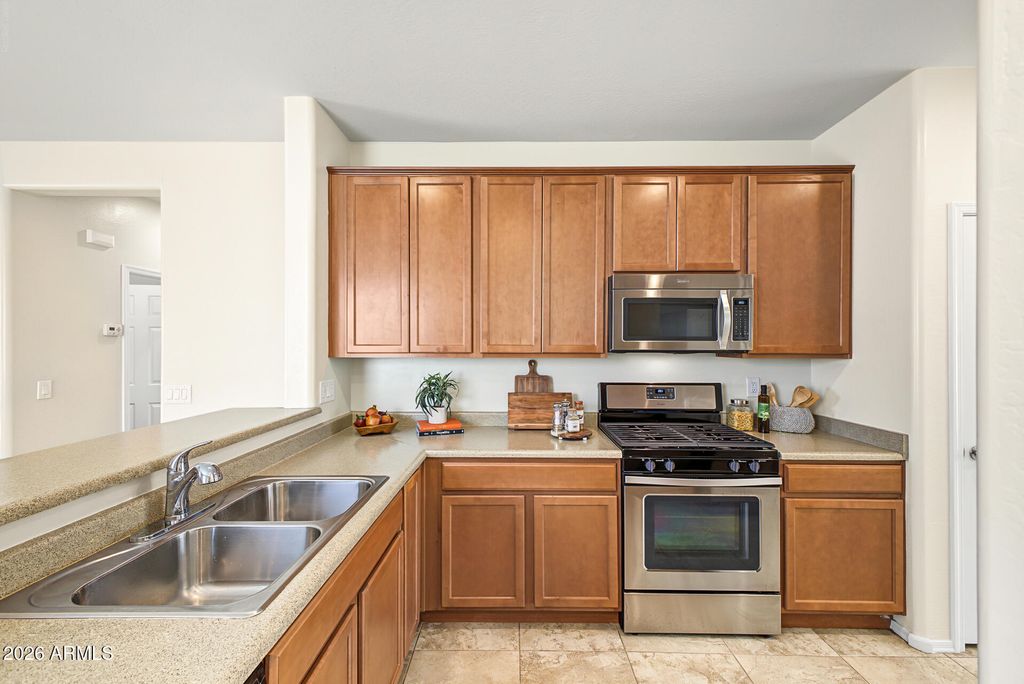 26096 W SEQUOIA Drive, Buckeye, AZ 85396 — photo 5