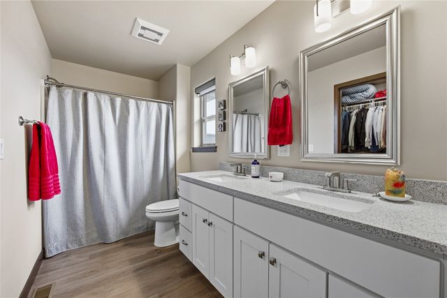 3305 Loethen Lane, Coralville, IA 52241