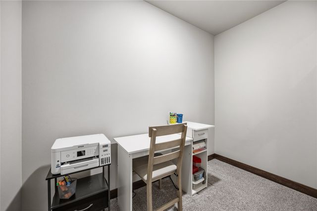 3305 Loethen Lane, Coralville, IA 52241