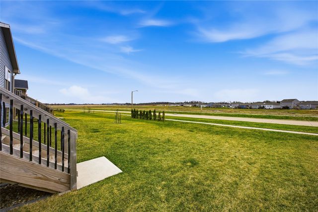 3305 Loethen Lane, Coralville, IA 52241