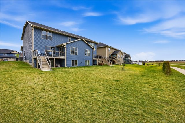 3305 Loethen Lane, Coralville, IA 52241