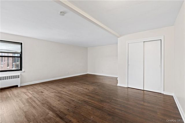 33 William Street 5F, Mount Vernon, NY 10552