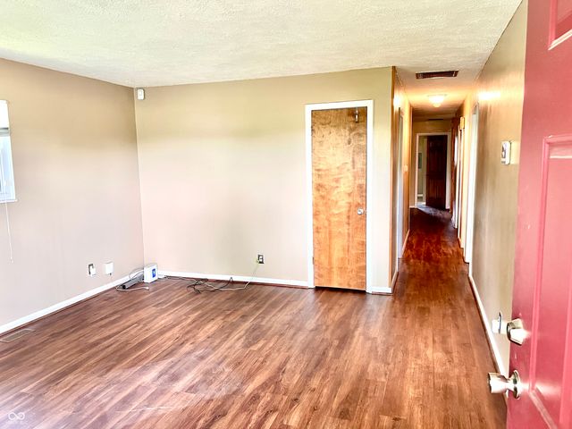9715 E 42nd Street, Indianapolis, IN 46235