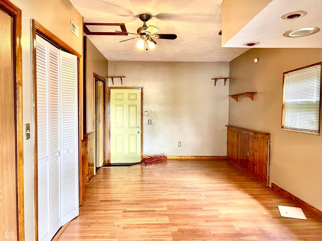 9715 E 42nd Street, Indianapolis, IN 46235