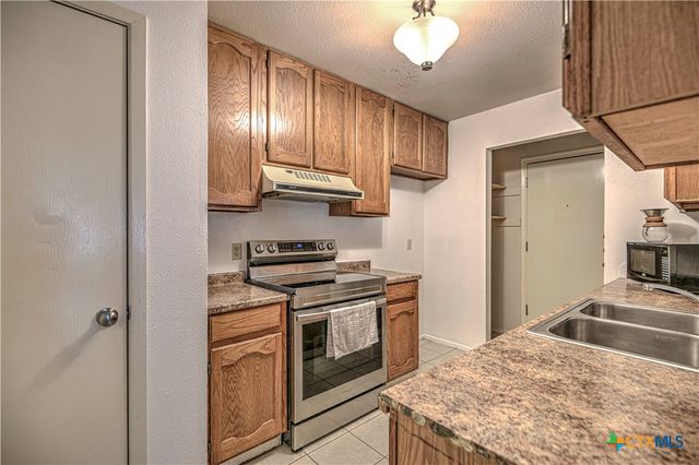 24 Branding Iron Drive, Belton, TX 76513