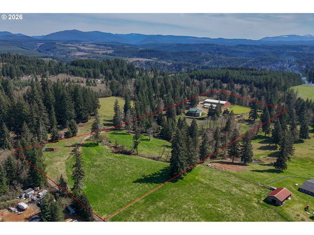 43737 Se ERIN Ln, Sandy, OR 97055