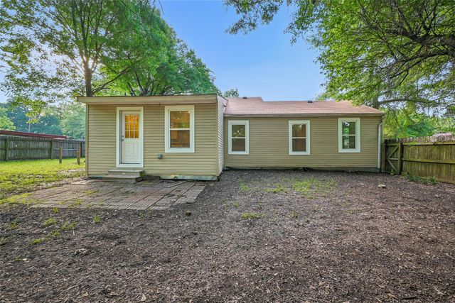 1003 Pecan Drive, Greenville, TX 75401