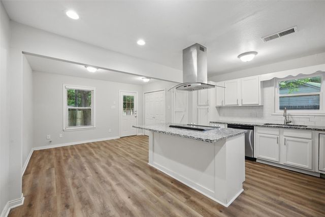 1003 Pecan Drive, Greenville, TX 75401