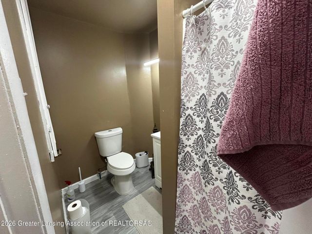 121 Lathrop Street, Lansing, MI 48912