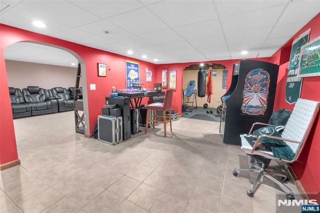 61 Luisser Street, Clifton, NJ 07012