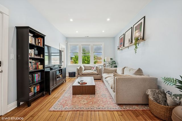 2547 W Homer Street, Chicago, IL 60647