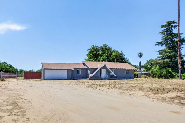 8233 S Elm Avenue, Fresno, CA 93706