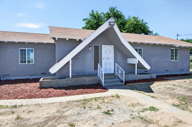 8233 S Elm Avenue, Fresno, CA 93706