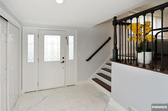 154 Middlesex Avenue, Paramus, NJ 07652