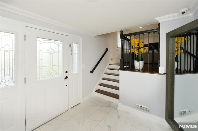 154 Middlesex Avenue, Paramus, NJ 07652