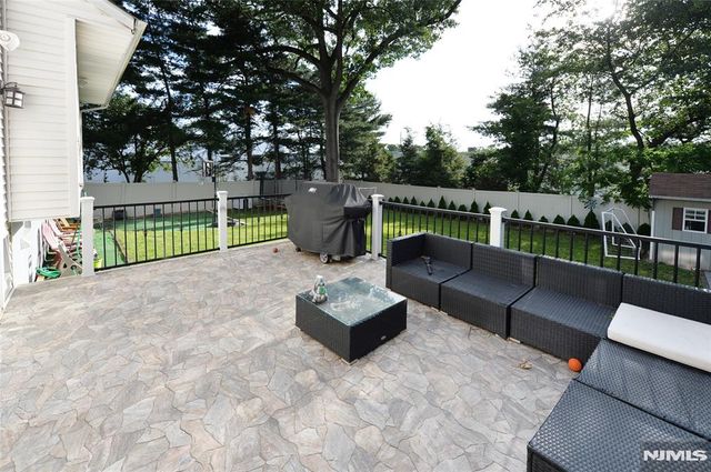 154 Middlesex Avenue, Paramus, NJ 07652
