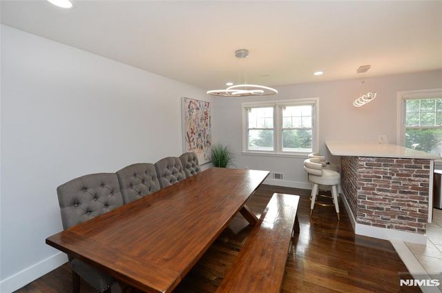 154 Middlesex Avenue, Paramus, NJ 07652
