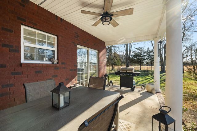 1311 John Hood Dr, Rockvale, TN 37153