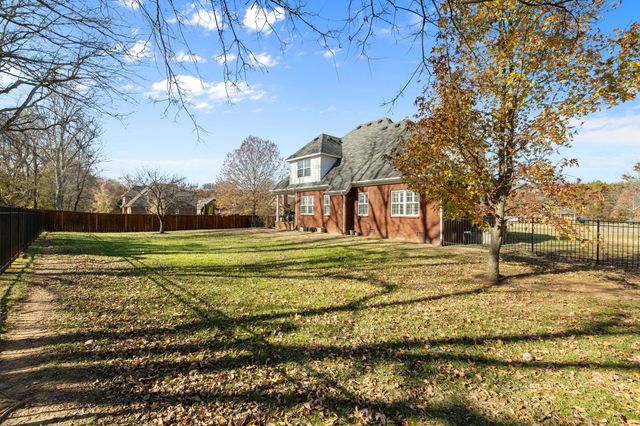 1311 John Hood Dr, Rockvale, TN 37153