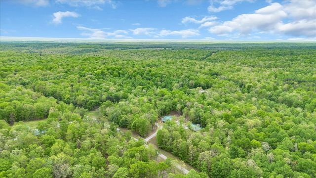 886 Hunters Ridge Dr, Altamont, TN 37301