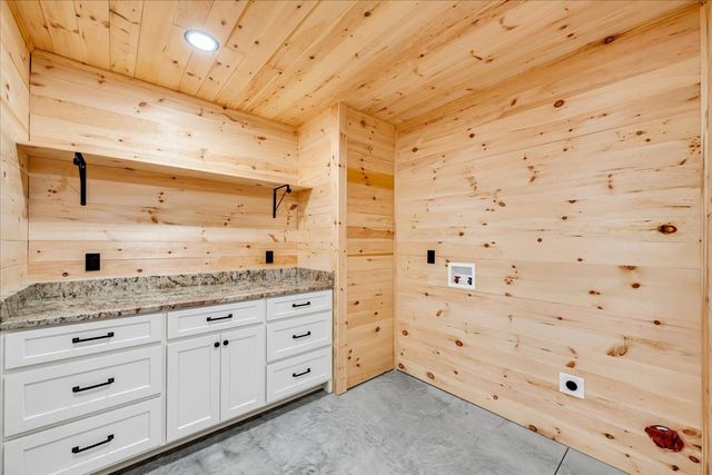 886 Hunters Ridge Dr, Altamont, TN 37301