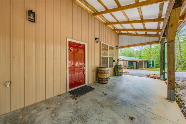886 Hunters Ridge Dr, Altamont, TN 37301
