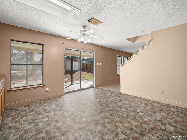 422 Benetton Drive, San Antonio, TX 78253