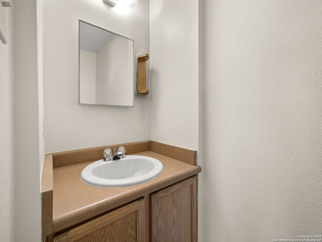 422 Benetton Drive, San Antonio, TX 78253