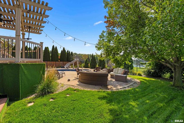 6514 W Willow Oak Court, Edwards, IL 61528