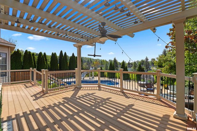 6514 W Willow Oak Court, Edwards, IL 61528