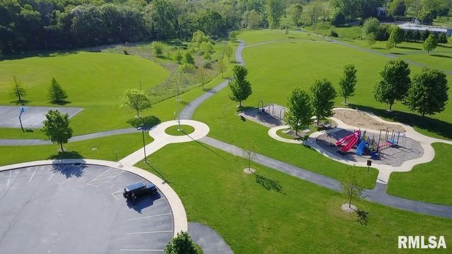 6514 W Willow Oak Court, Edwards, IL 61528