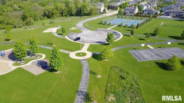 6514 W Willow Oak Court, Edwards, IL 61528