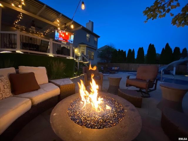 6514 W Willow Oak Court, Edwards, IL 61528